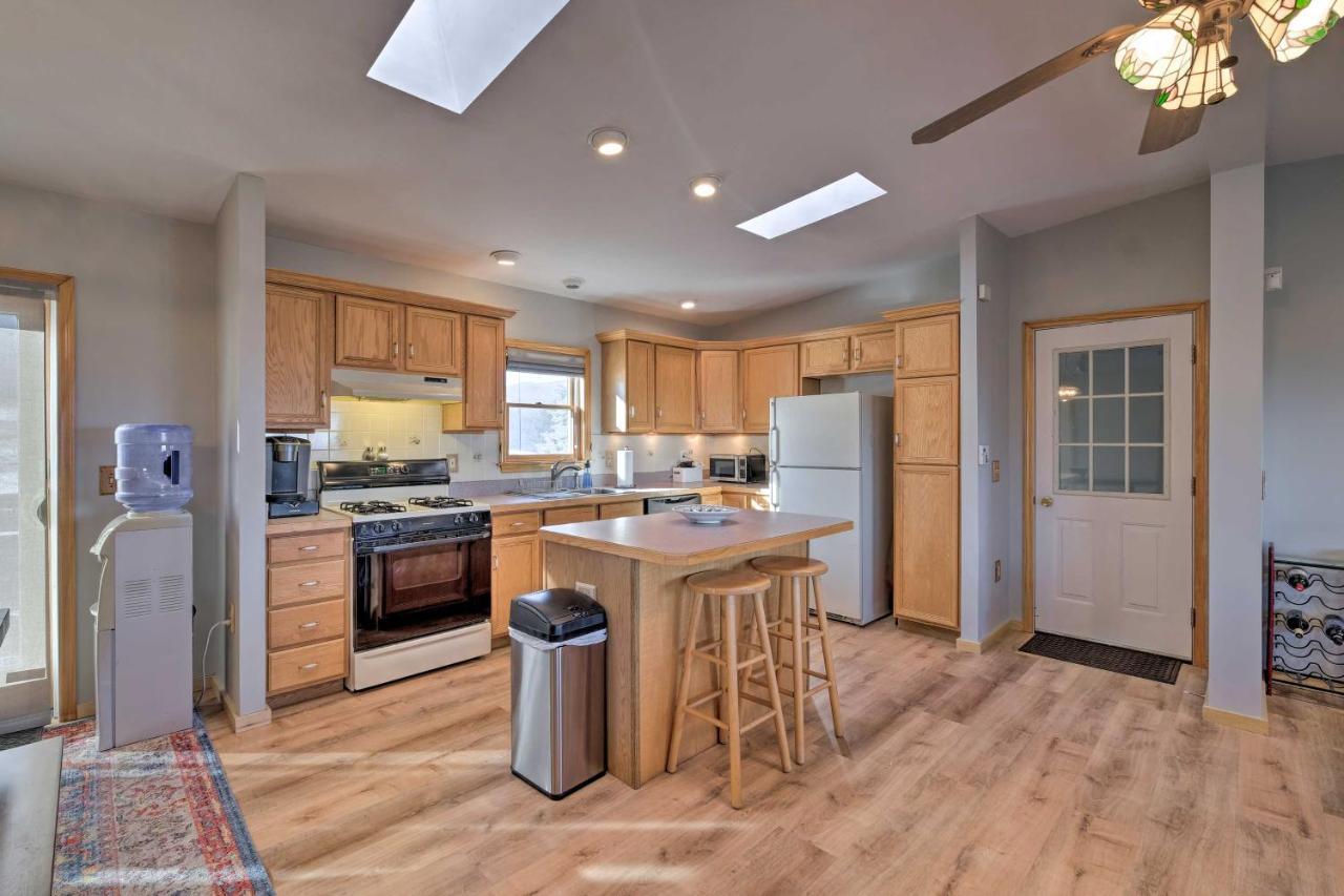 Catskills Mtn Retreat With Panoramic View And Fire Pit Cornwallville Exterior photo